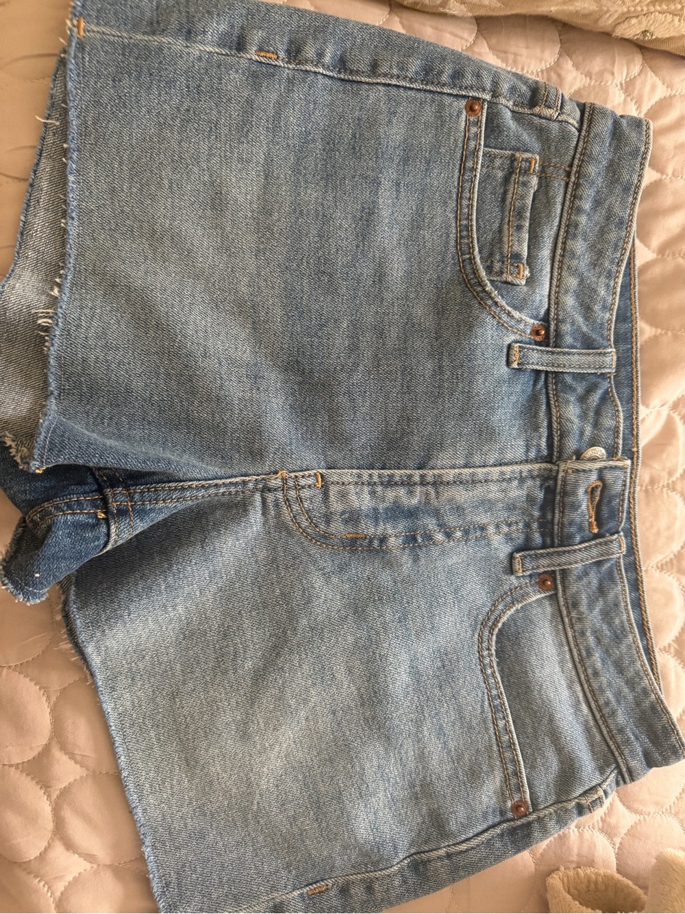 Old Navy Classic Light Blue Denim Shorts - Women's Casual Cut